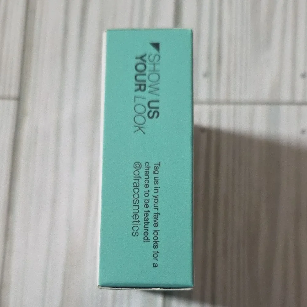 OFRA Pure Matte Finishing Powder in FAIR